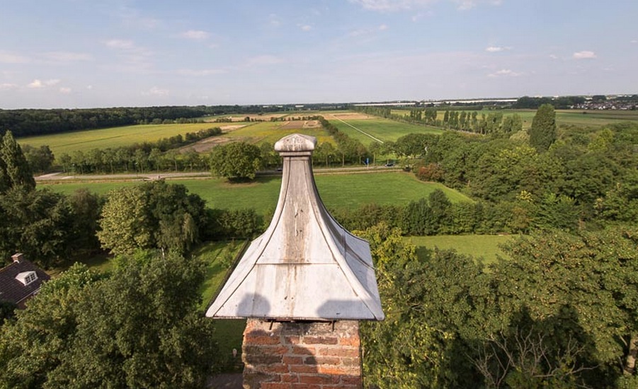 maandag woonadres Necklet Middeleeuwse toren te koop – Hamtoren in Vleuten – STUDIO COLUMBO
